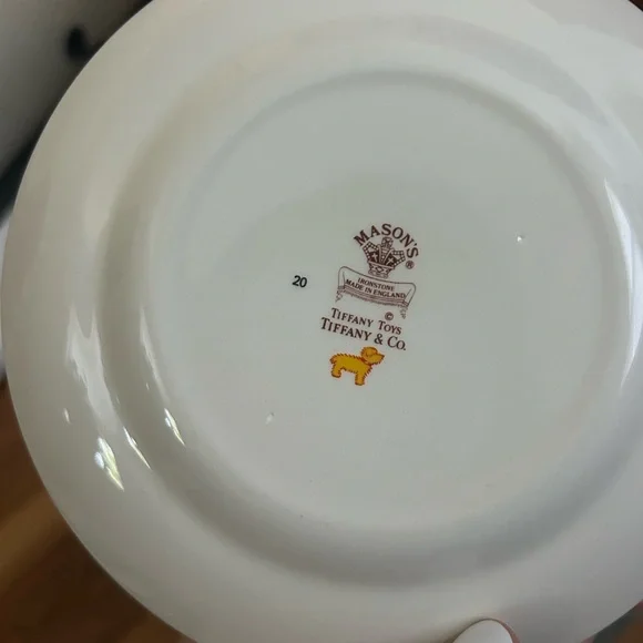 Mason's Tiffany Toys Child's Mug, Porringer and Plate Set - Picture 6 of 7